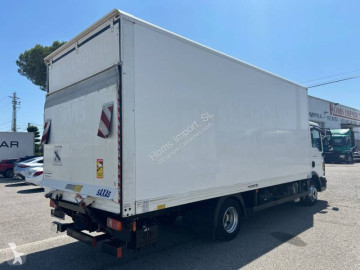 Camion fourgon MAN