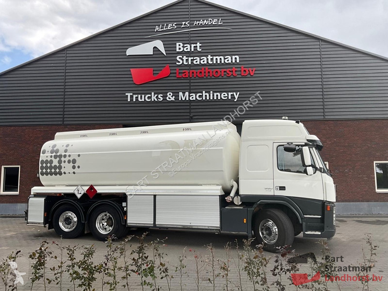 Kamion Volvo FM 9.380 6x2 Euro 5 Tanker Truck...