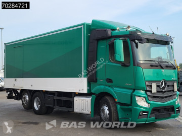 Camion fourgon Mercedes