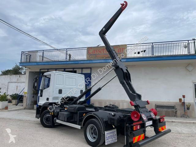 Kamion Iveco EUROCARGO120E22 SCARRABILE NUOVO...
