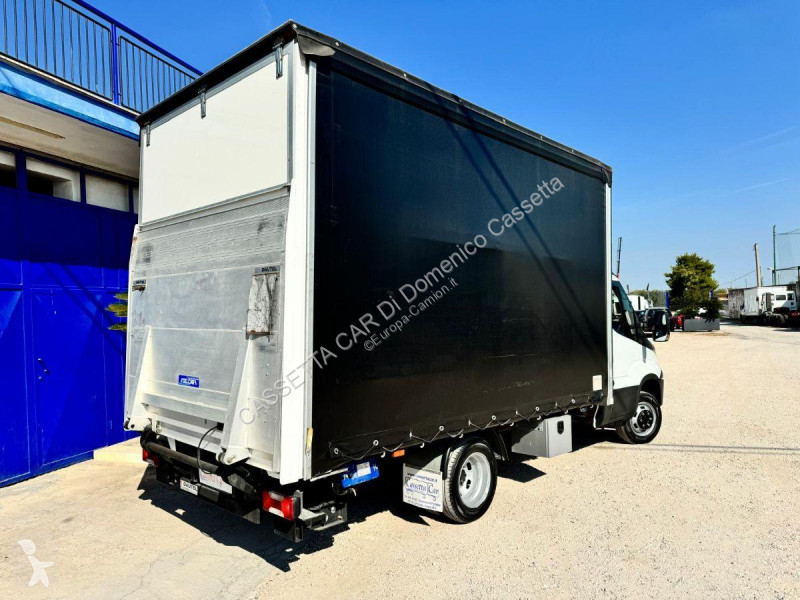 Furgoneta Iveco DAILY 35C14 CON CENTINA ALLA...