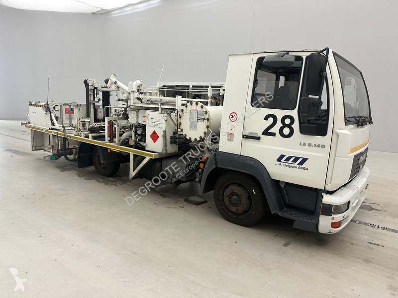 Camion MAN 8.140