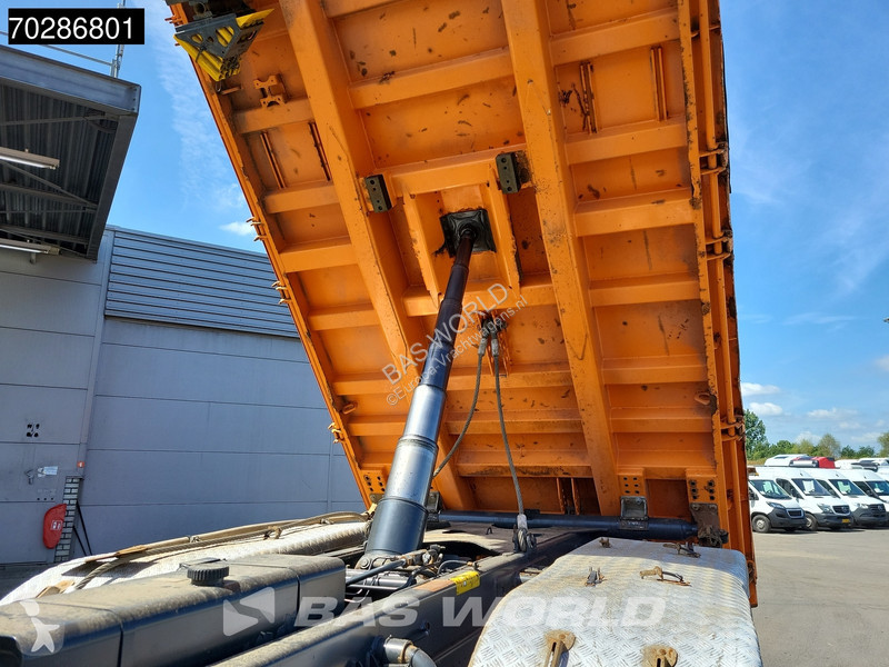 Camion Mercedes 3345 6X6 11m3 Meiller Mixer...