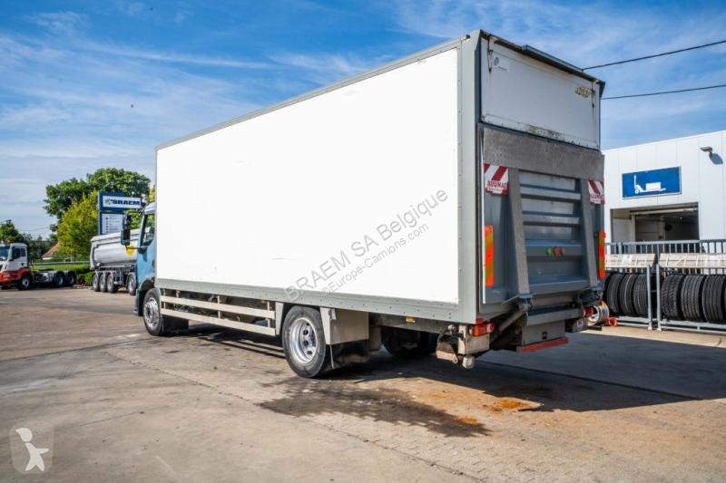 Camion Volvo FL 240 (18t) + DHOLLANDIA 1.5T