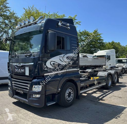 Kamion MAN 26.460 6X2-2 LL