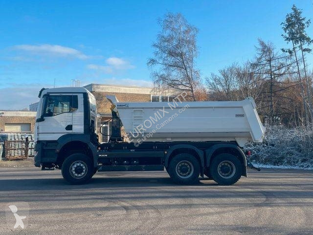 Kamion MAN TGS 33.440 6x6 /Euro6e Mulden-Kipper...