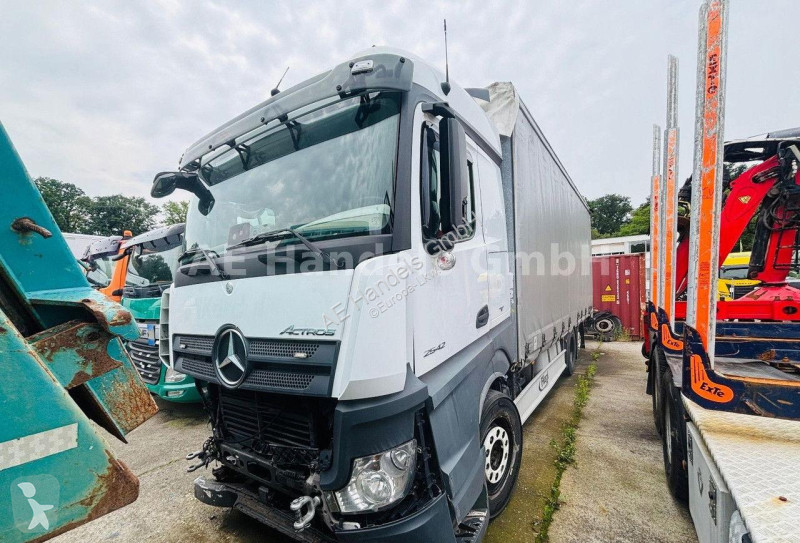 Kamion Mercedes 2642