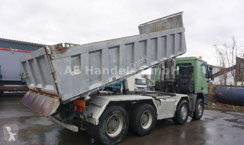 Kamion Mercedes 3244