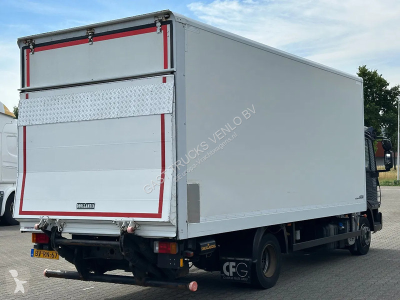 Kamion Iveco EuroCargo 180 Closed Box Saxas 12T...