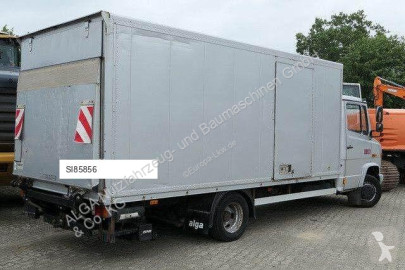 Camion Mercedes Vario 615 D AHK, LBW, 5.070mm lang, 3. Sitz