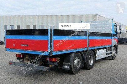 Camion plateau Mercedes