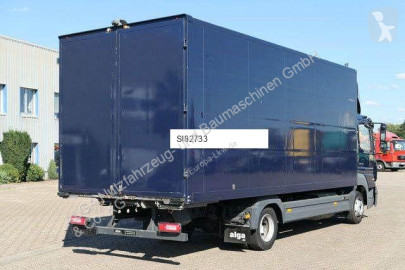 Camion fourgon Mercedes