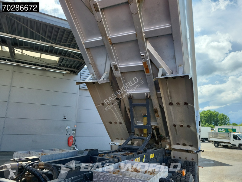 Camion Scania 500  8X4 15m3 Istrail Tipper...