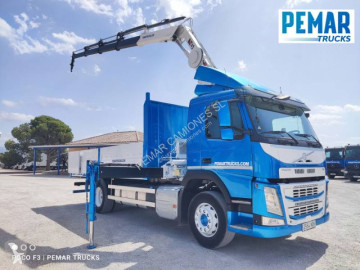 Camion grue ridelles Volvo