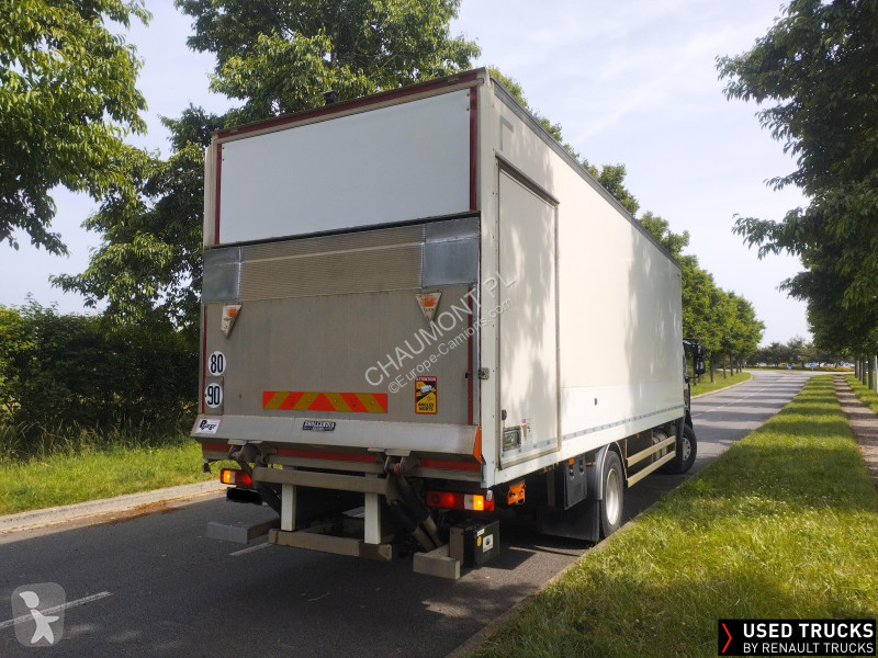 Kamion Renault D Wide