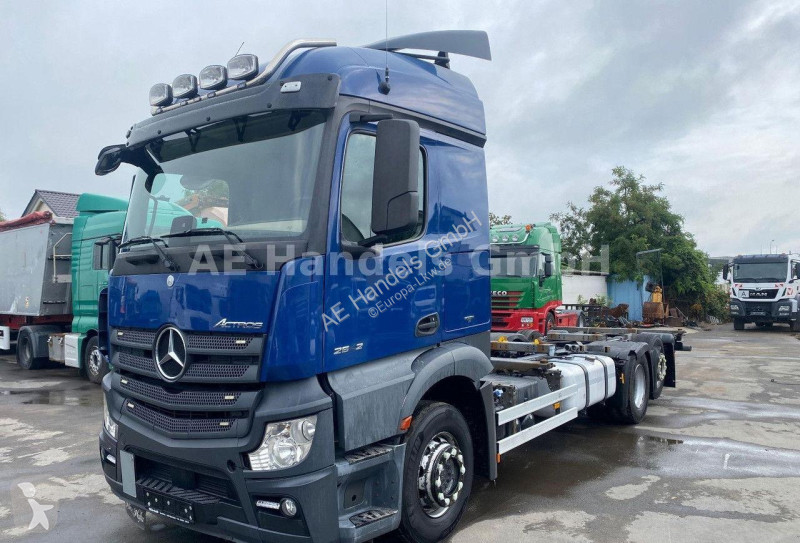 Camión Mercedes 2542