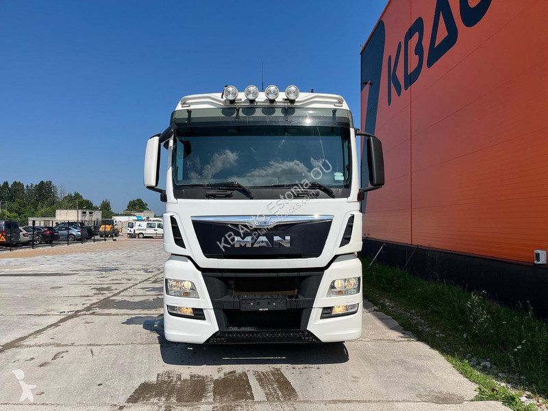 Camion MAN TGX 6x2*4 HULTSTEINS / BOX L=8553 mm
