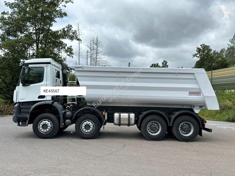 Kamion Mercedes 4142 8X4  Mulden-  Kipper -...
