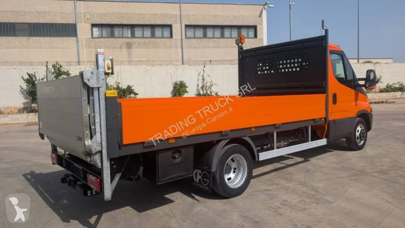 Véhicule utilitaire Iveco
