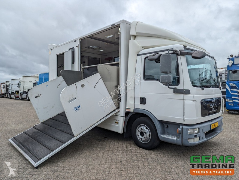 Kamion MAN 12.250 4x2 Euro5 EEV RC HorseTruck -...