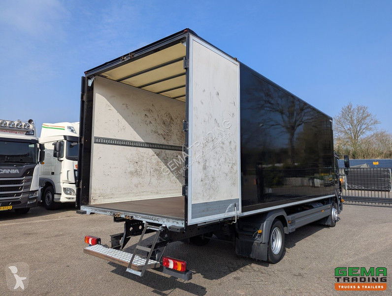 Vrachtwagen Mercedes 1218 4x2 Daycab Euro6C -...