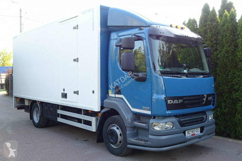 Camión DAF 55220 Euro 5 kontener 14 palet Winda...
