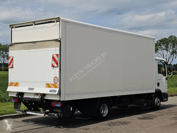 Camion fourgon MAN