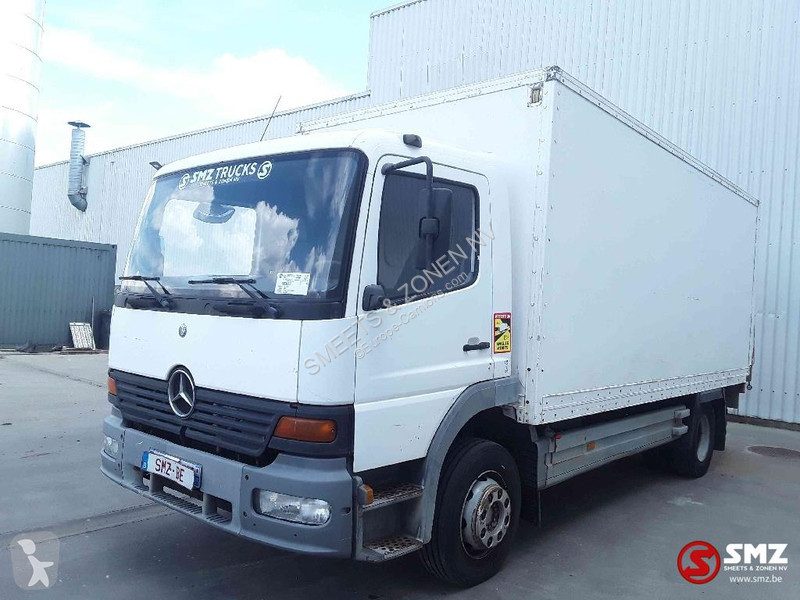 Kamion Mercedes 1218