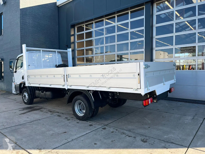 Lastbil Mercedes Accelo 915 4x2 latbed with...