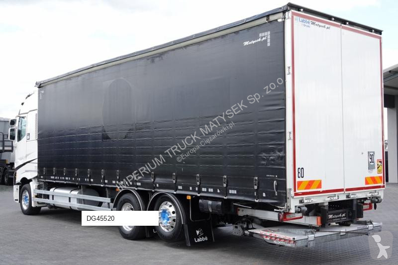 Camion Renault T 440 / 6X2 / SOLÓWKA / FIRANKA...