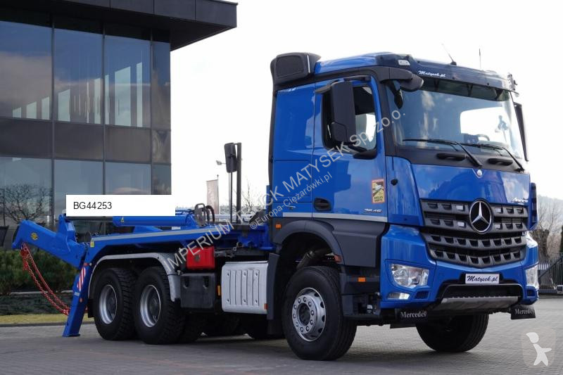 Camion Mercedes AROCS 2645