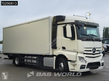 Camion fourgon Mercedes