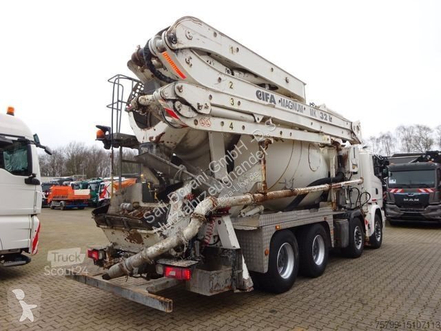 Camión Scania PUMI CIFA 32 Meter 4 Knick.