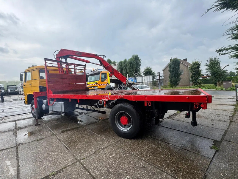 Kamion DAF 4X2 Platform + Crane Spring/Spring...