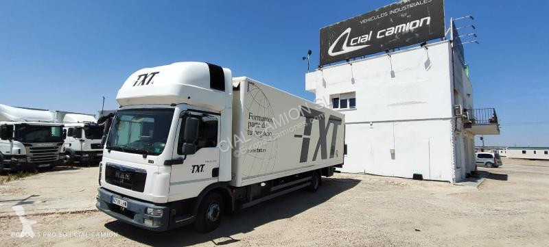 Kamion MAN 12.220