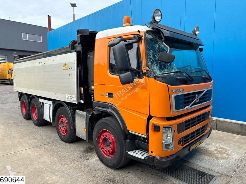 Camion Volvo 420 8X2, EURO 5, HYVA
