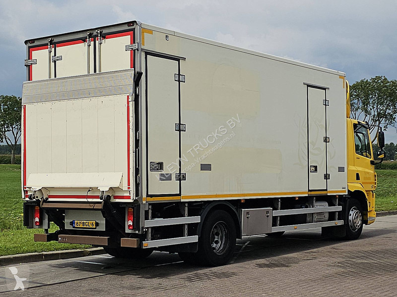 Camion DAF 220 CARRIER LIFT DOORS