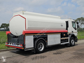 Camion citerne Volvo