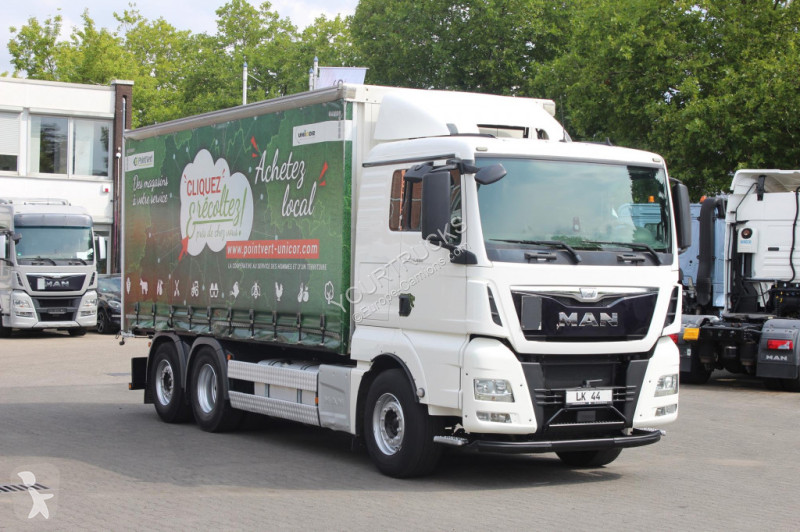 Camion MAN TGX Plane Stapleraufnahme Lenkachse AHK