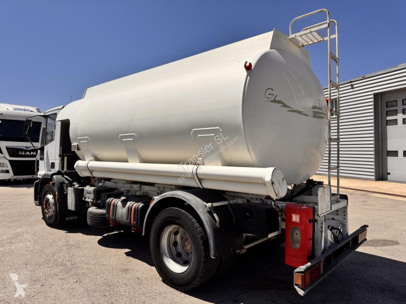 Camion Iveco 180E 28 ML
