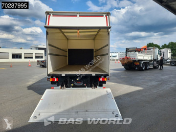 Camion fourgon MAN