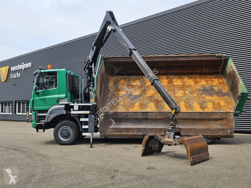 Lastbil Tatra T158/II 6X6 / HMF Z CRANE + 2...