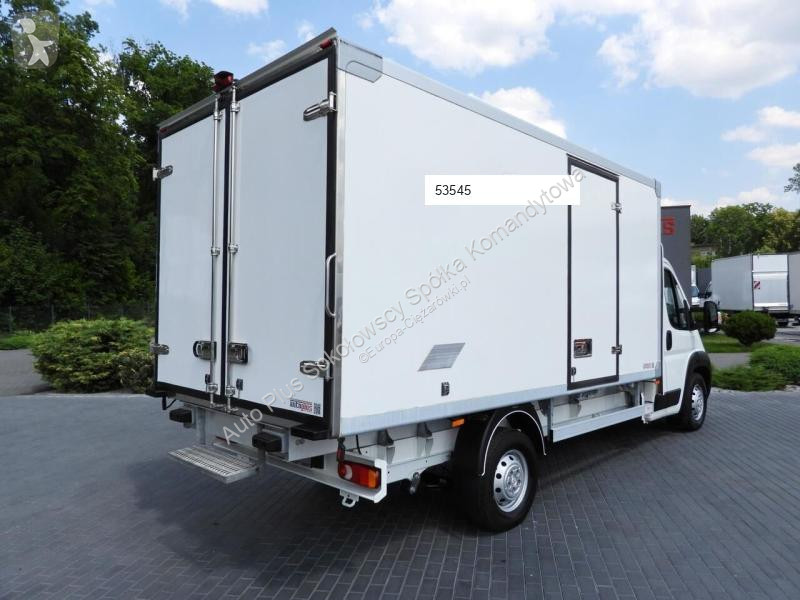 Camion Peugeot BOXER CHŁODNIA KONTENER 0*C 8...