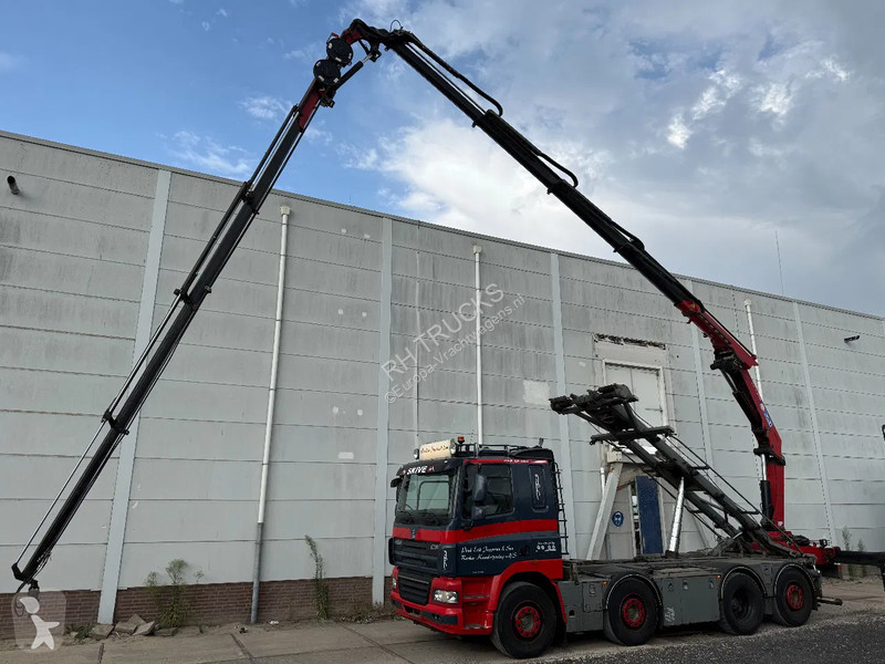 Camion DAF 85460 8X2 + YEAR 2016 HMF CRANE...