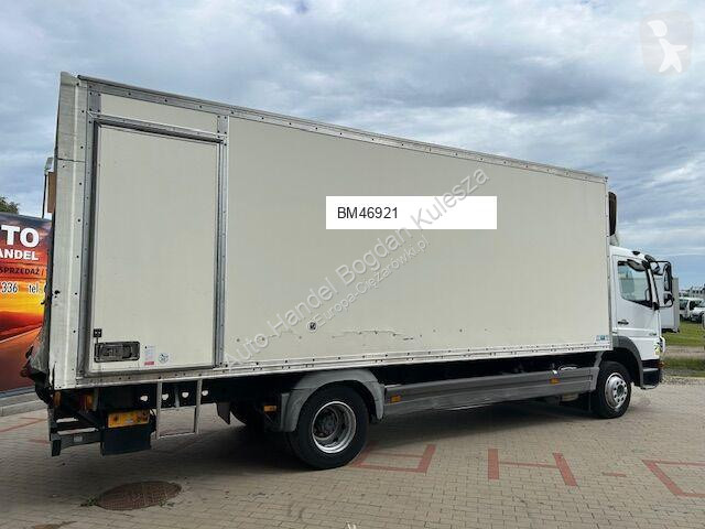 Kamion Mercedes 1218