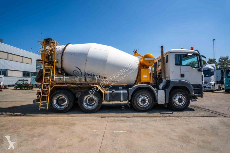 Camion MAN 32.360 BB+LIEBHERR+TAPIS THEAM TS 13m