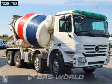 Camion béton toupie / Malaxeur Mercedes