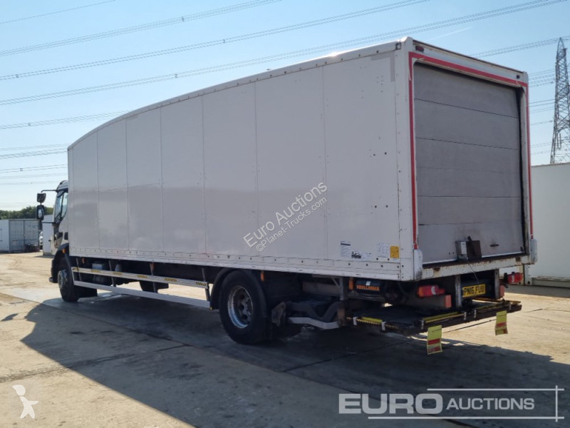 Camion Volvo FL818