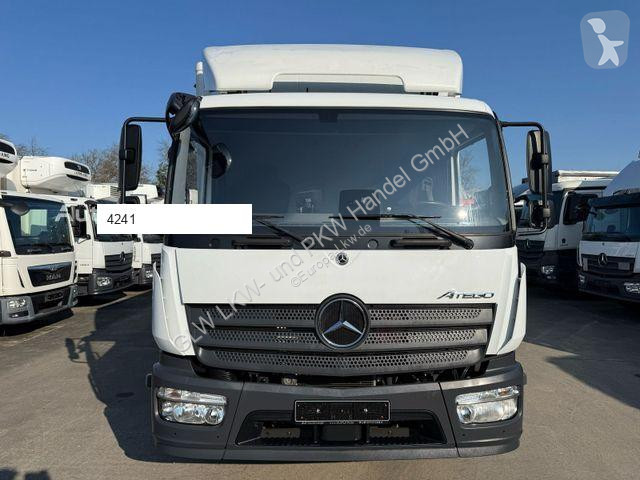 Camion Mercedes ATEGO L Koffer 6,1 m LBW BÄR...