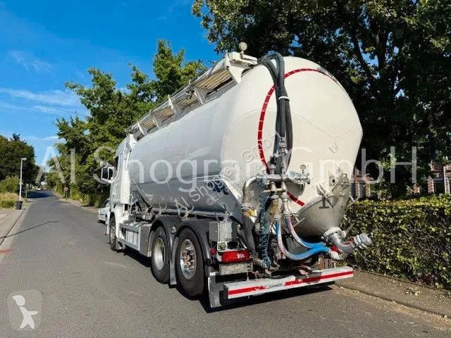 Kamion Scania 580 6x2/Silo/Kompressor/etarder/3...